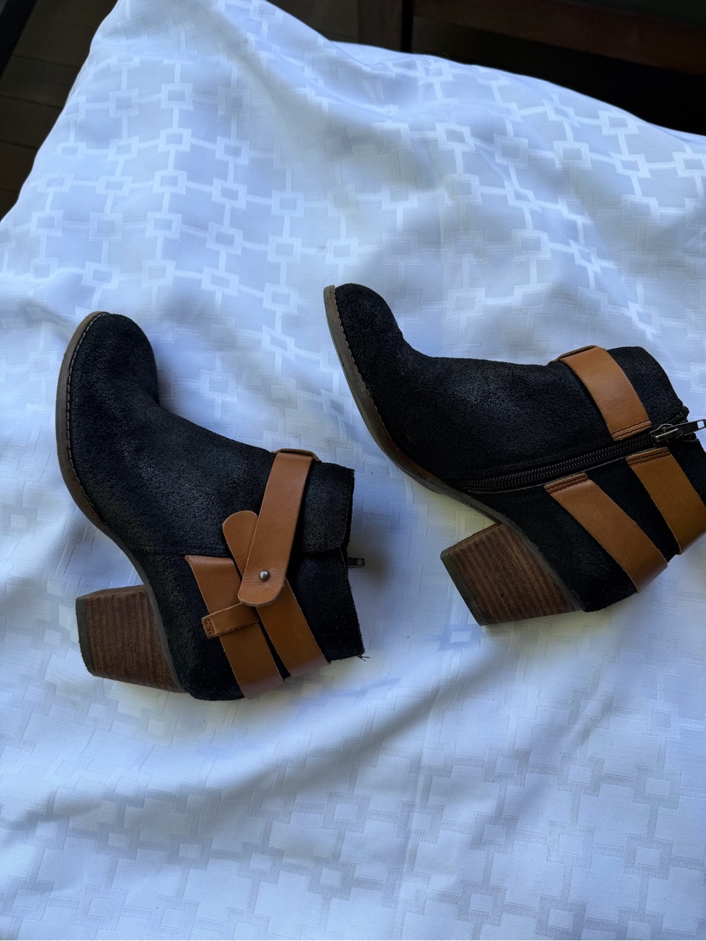 Women's Dolce Vita Black Ankle Boots with Brown Strap Detail- Size 6